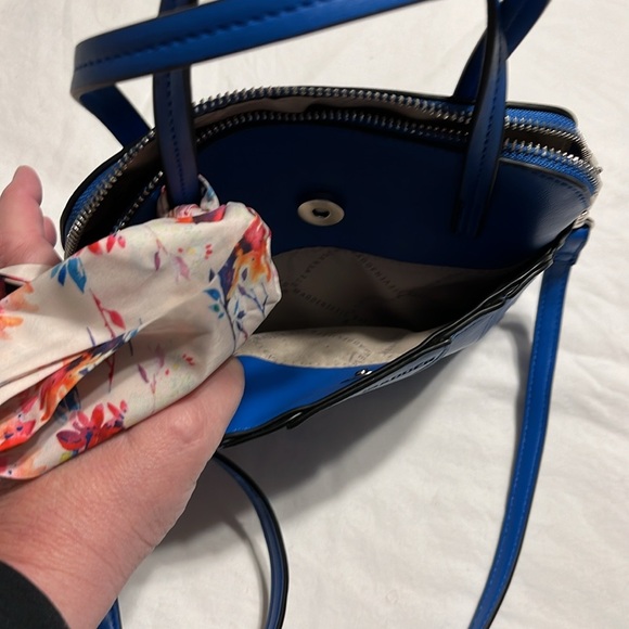 Steve Madden Sapphire Bag / Crossbody - Picture 5 of 11